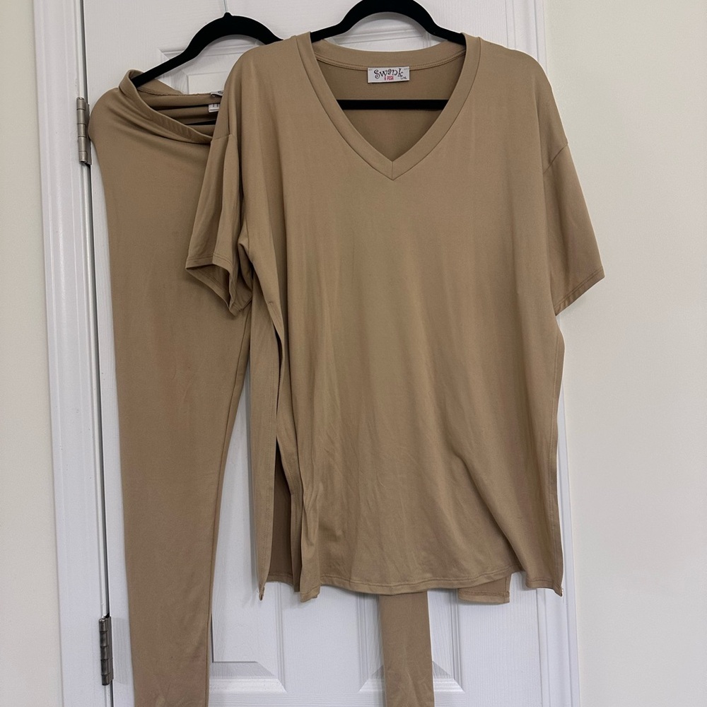 SNDYS Tan V-Neck Top and Pants Set